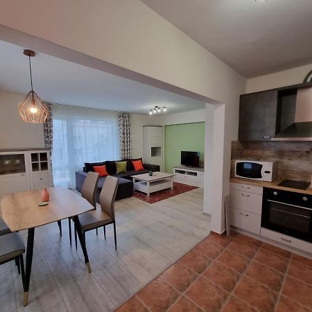 Flora - Beautiful *New* Apartment To The Beach Burgas Zewnętrze zdjęcie