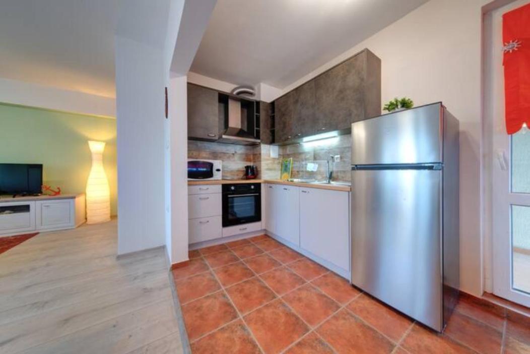 Flora - Beautiful *New* Apartment To The Beach Burgas Zewnętrze zdjęcie